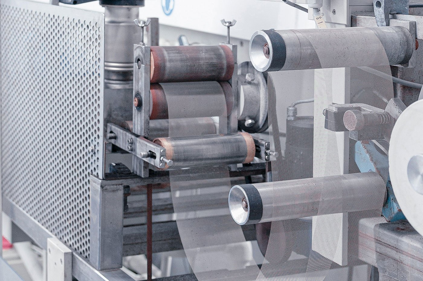 Umicore MDS - Precious Metal Stripper Portfolio - Cost-effective recovery of gold, silver, palladium and platinum - line/R2R systems